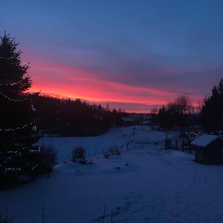 Noclegi Nad Potokiem Czarna  Buitenkant foto